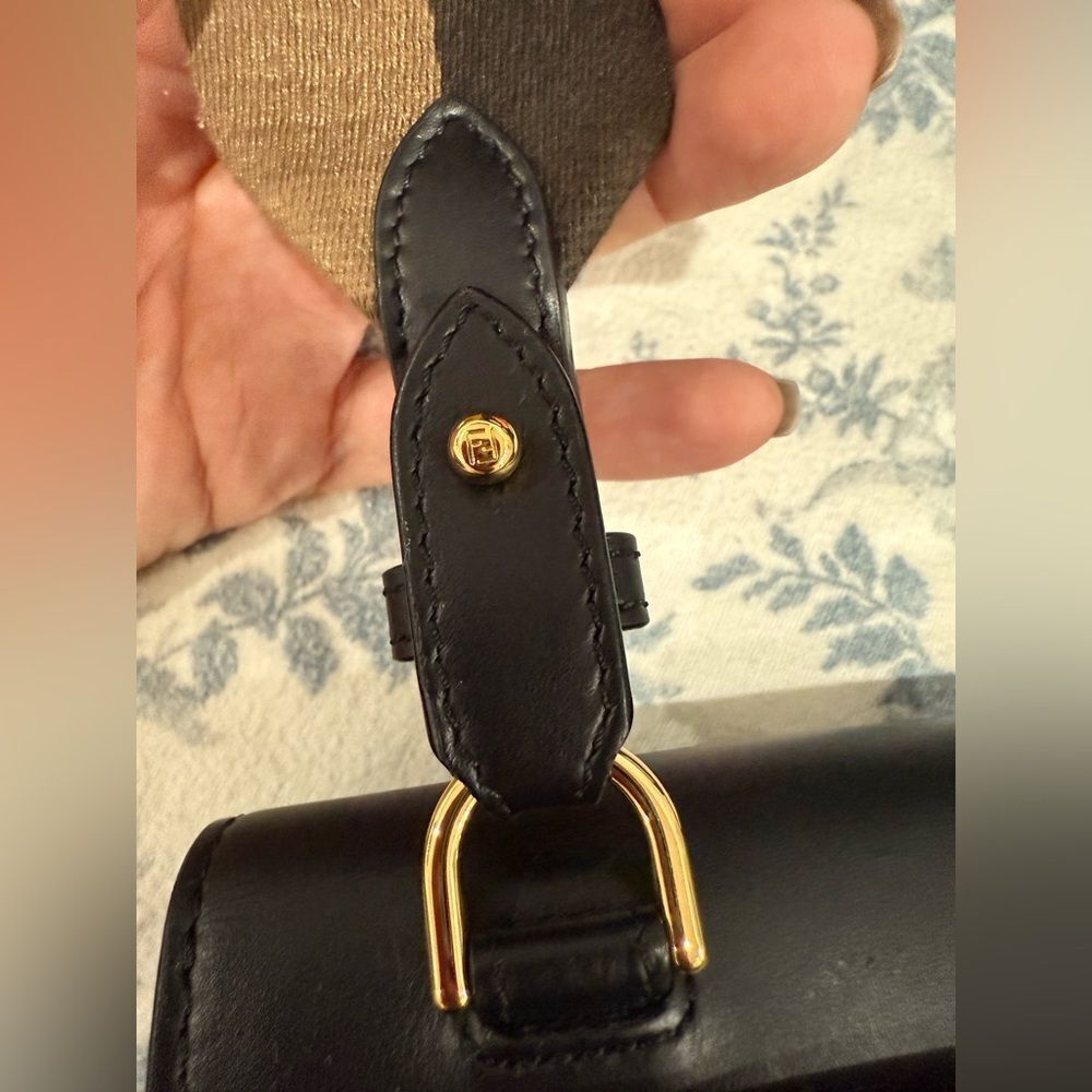 FENDI 
Vitello King Mini Flat Baguette Black - Picture 14 of 14